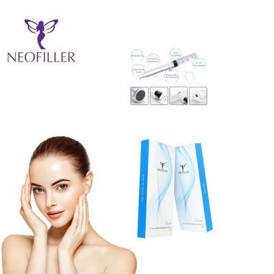 Injections transparentes d'acide hyaluronique pour injections faciales