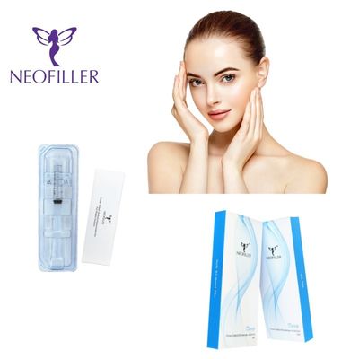 Injections transparentes d'acide hyaluronique pour injections faciales